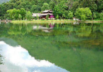 夢到湖水|梦见湖水是什么意思 做梦梦见湖水有什么预兆